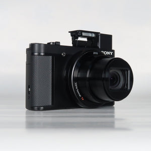 Sony Cyber-shot DSC-HX90V 18.2MP Digital Camera – Original Packaging – Excellent
